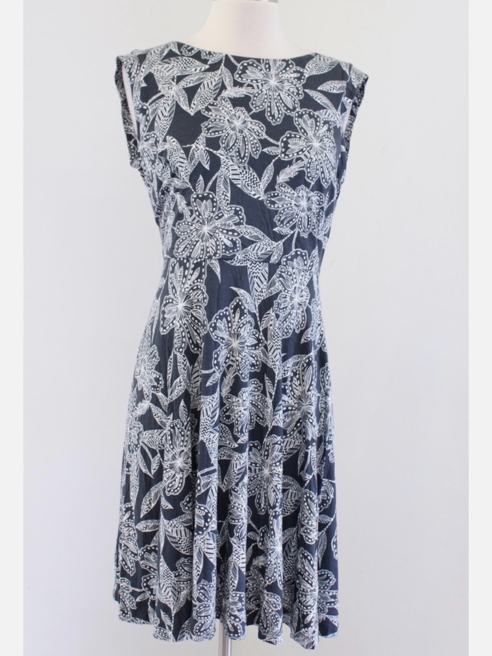 $69 Ann Taylor Loft Slate Gray Floral Printed Jersey Knit Dress SIze XS